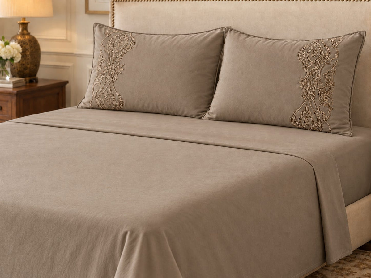 Amelia Warm Bedsheet