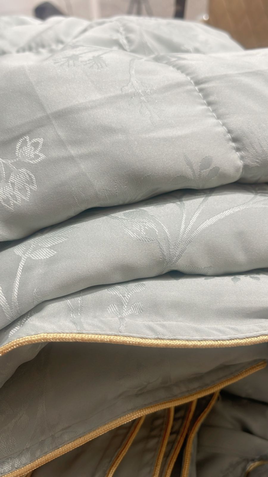 Satin touch Summer comforter