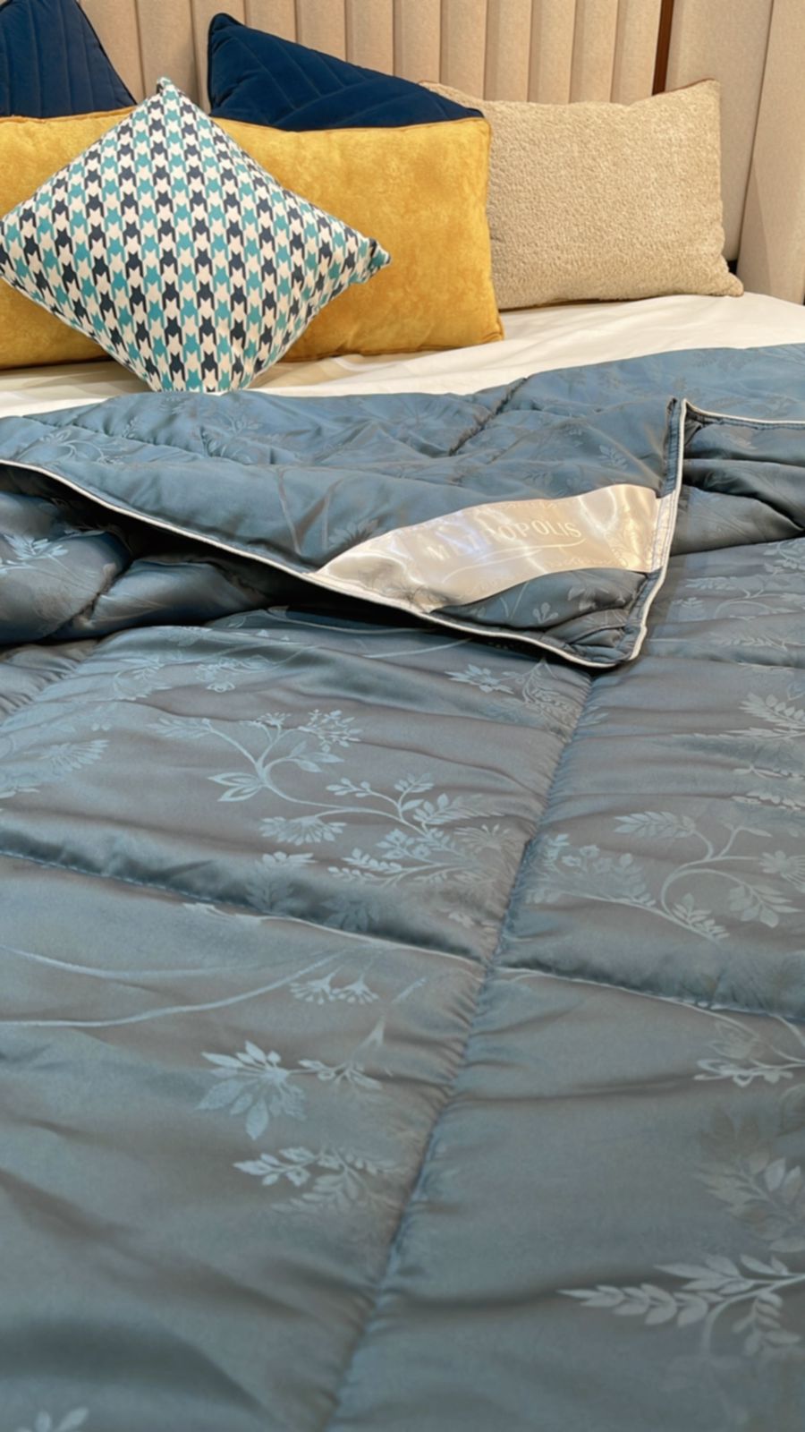 Satin touch Summer comforter