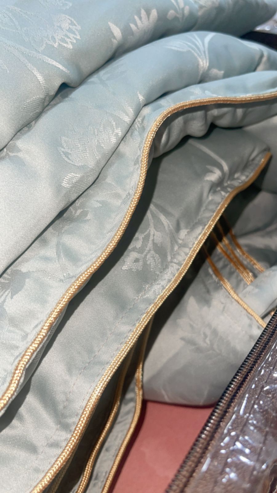 Satin touch Summer comforter