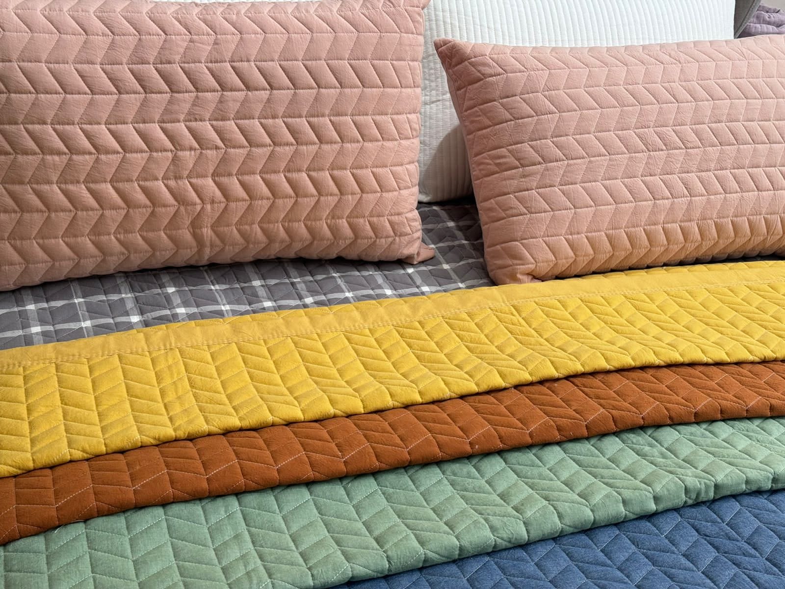 Strawberry bedcover