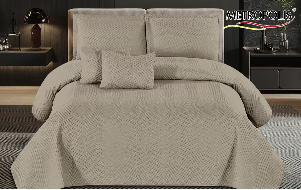 Tokyo , Bed Cover with Pillow Cover