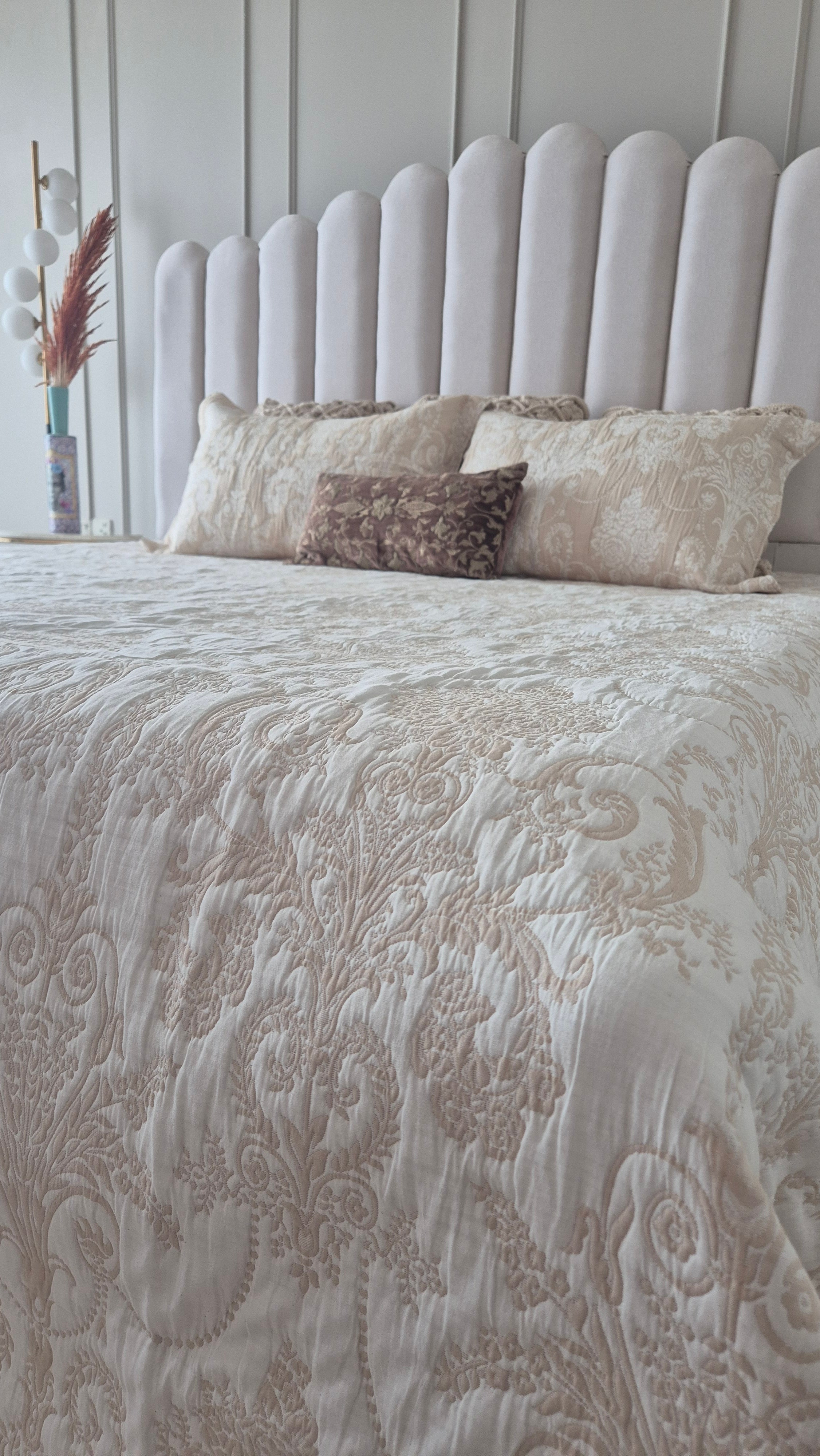 Dallas Royal king Bedcover