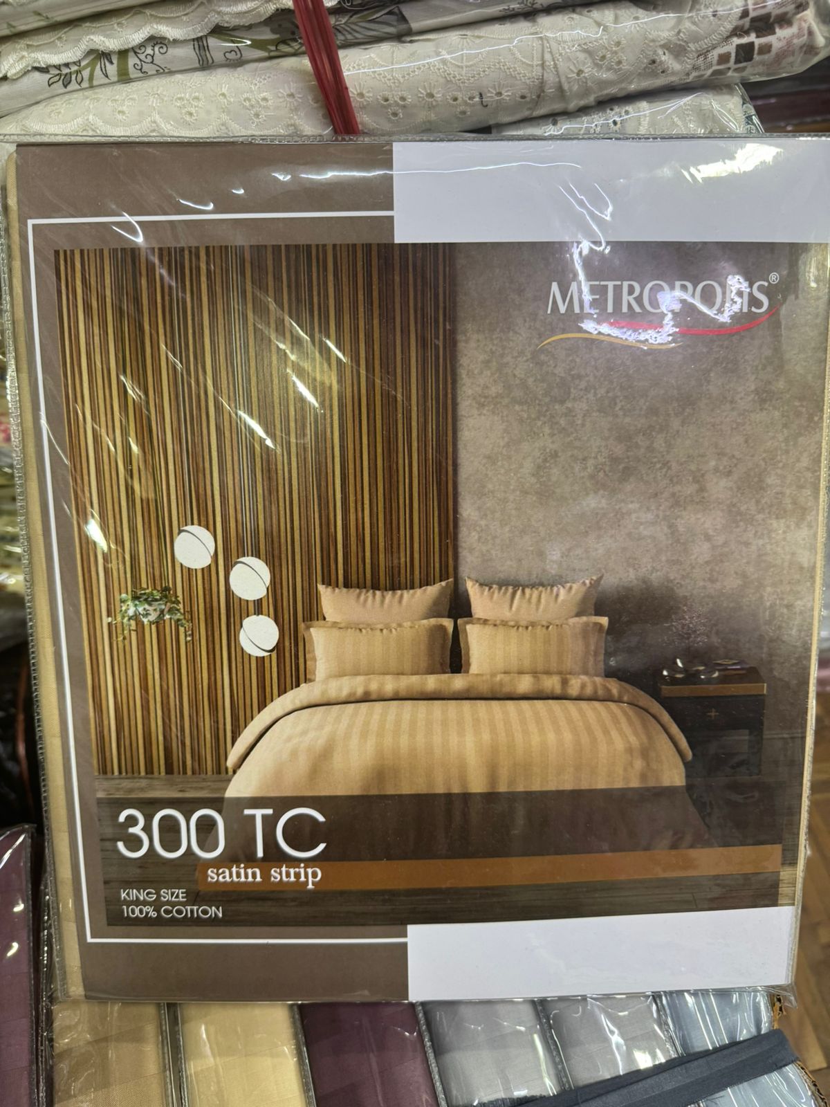 Satin stripe 300 TC