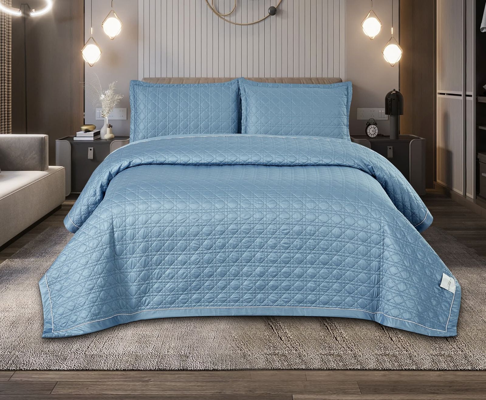 Quilted Bedcover with diamond stitched detailing