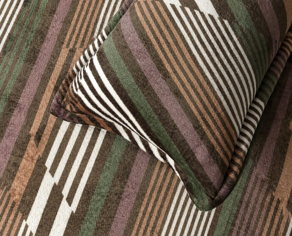 Kleo Warm Bedsheet Design-4