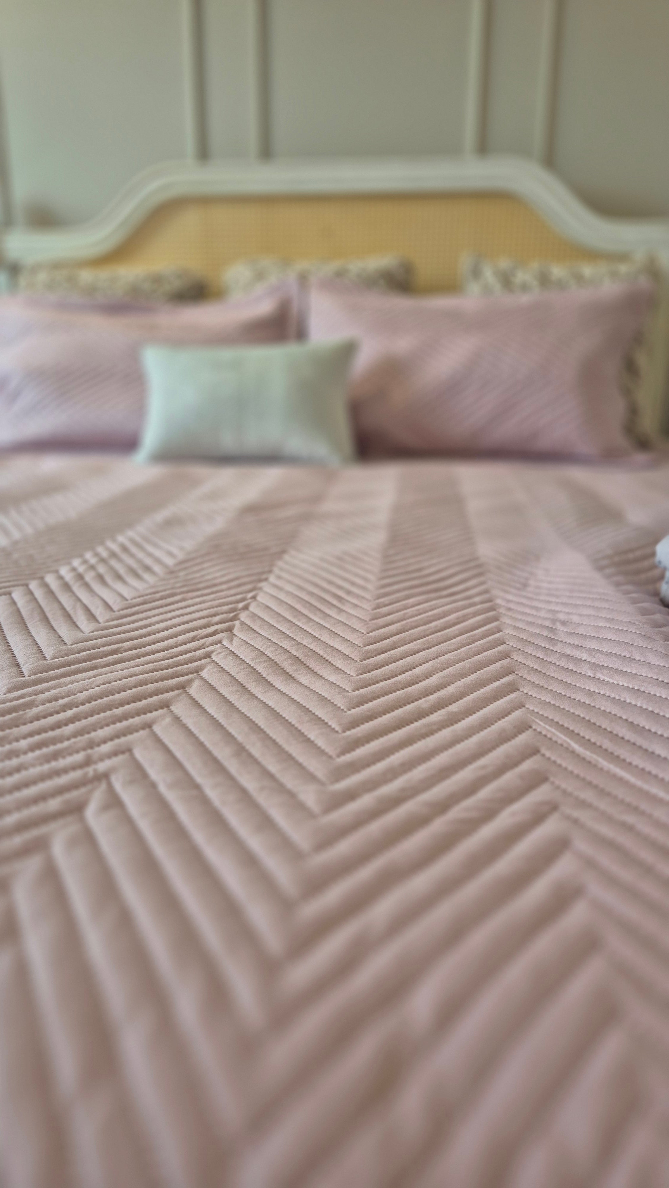 Tokyo , Bed Cover with Pillow Cover